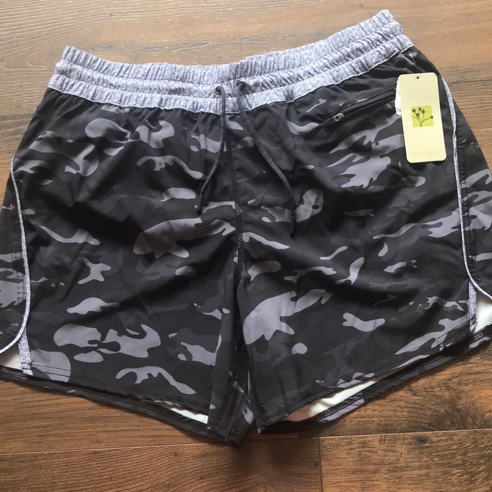 Camo Camouflage athletic shorts Large